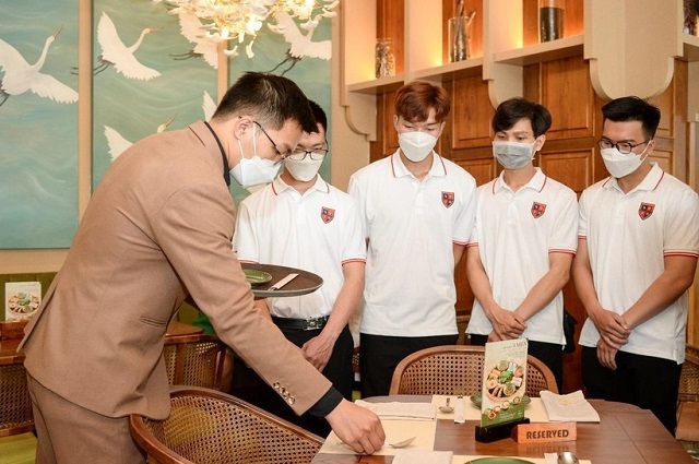 Sinh viên được thực tập ngay từ năm đầu tiên và có lương thực tập Sinh viên được thực tập ngay từ năm đầu tiên và có lương thực tập